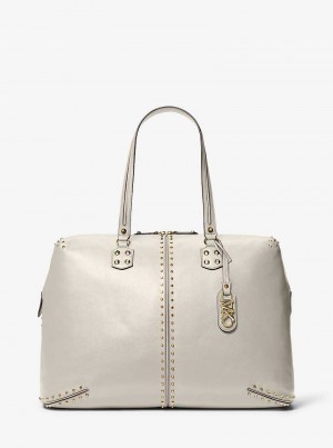 Michaelkors Astor Extra-Large Studded Leather Krém | SN-MK28160